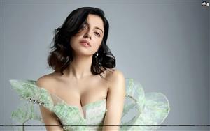 Divya Khosla